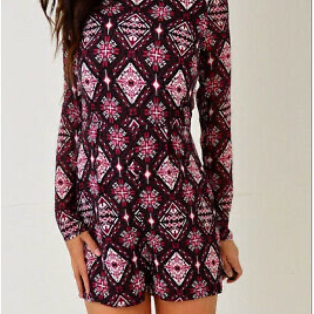 H&M Divided H&M Maroon Pattern Long Sleeve Romper Sz 12